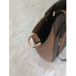 Sac michael kors ? grand cabas marron et monogramme mk