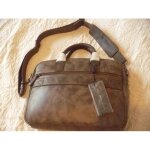 Sac port� main en vinyle garni cuir de vachette * * wilson * * maroquinerie