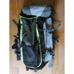 Sac de randonnée quechua décathlon. réf 106987. très bon état Sac de randonnée quechua décathlon. réf 106987. très bon état