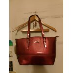 Sac rouge  main o bandoulire hexagona neuf.