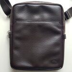 Sacoche grand mod�le simili cuir chocolat lacoste