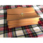 - sacoche porte documents lancaster - tout cuir couleur caramel - tres belle qualite