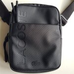 Sacoche zipp�e noire lacoste