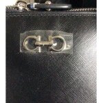 Salvatore ferragamo, sac cuir port2 epaulenoir femme numero : 58376121e685