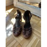 Sandales tress talon compenss marron et lanire andr trs rouje jeanne damas / braided sandals with ...