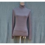 T - shirt � manches longues et col roul� taupe taille s, tr�s bon �tat