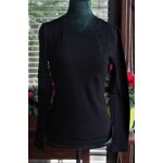 T shirt noir neuf alain manoukian avec présence de jolie dentelle sur les côtès. taille Étiquetèe: 2. ... T shirt noir neuf alain manoukian avec présence de jolie dentelle sur les côtès. taille Étiquetèe: 2. ...