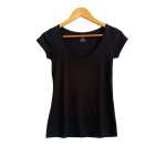 T shirt noir. col v. manches courtes. camaieu. coton. elasthanne. taille s