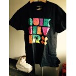 T - shirt noir motifs multicolores taille m marque quiksilver T - shirt noir motifs multicolores taille m marque quiksilver