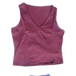 T - shirt  promod  , couleur prune, taille l, col v, sans manches