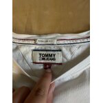 T - shirt tommy hilfiger blanc avec le logo broder sur la poitrine (signature emblmatique de la marque), ...