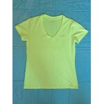 T - shirt under armour jaune fluo femme 38 - 40 col en v - petites taches � relaver - envoi tr�s rapide ...