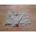 Short beige taille 18 ans chipie