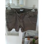 Short femme kaki