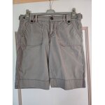 Short femme taille 40  ; calvin klein ;