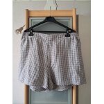 Short neuf taille 52 chiné blanc violet noir Short neuf taille 52 chiné blanc violet noir