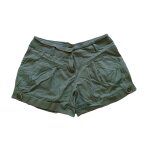 Short vert kaki a revers. pimkie. coton. taille 36