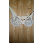 Soutien - gorge neuf playtex 90 c. 73 % polyamide. - 27 % alasthanne.