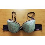 Soutien - gorge violet fleurs multicolore. armature. dim. polyester. taille 85 b