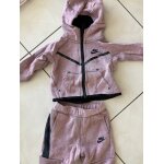 Surv�tement nike 6 - 9 mois