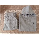 Sweat � capuche et pantalon de jogging nike s