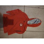 Sweat � capuche taille 8 ans