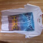Tee - shirt blanc jack & jones originals. taille l. inscription sur le devant : away but here . manches ... Tee - shirt blanc jack & jones originals. taille l. inscription sur le devant : away but here . manches ...