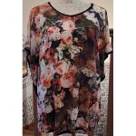 Tee - shirt grande taille avec l'imprim� d'une peinture de fleurs