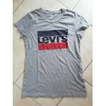 Tee shirt levis taille xs.