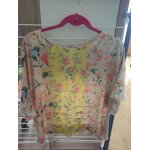 Tee shirt  manches vases en viscose motifs fleurs marque zara taille m