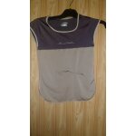Tee - shirt de sport femme reebok. t. m. d'occasion. dfaut : couture ( ce niveau,  l'envers, marque ...