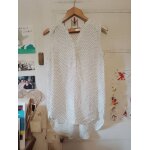 Top asym�trique blanc �toiles noires 40 l h&m.