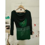 Top vert fonc� / vert clair col pendant 38 m desigual.