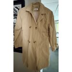 Trench uni marron clair (zara) . Trench uni marron clair (zara) .