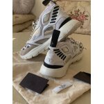 Valentino chaussures homme heroes reflex sneaker white fabric beige suede - 43 Valentino chaussures homme heroes reflex sneaker white fabric beige suede - 43