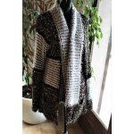 Neuve , veste desigual en maille multicolore. taille �tiquet�e:l.