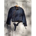 Veste en jean levi's femme - s - bleu avec motifs métal - très bon État Veste en jean levi's femme - s - bleu avec motifs métal - très bon État