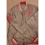 Veste nike vintage pour fille en tr�s bonne �tat