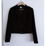 Veste noire. petites epaulettes. camaieu. taille 38