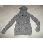 Veste sweat bershka grise et t�tes de mort noires, capuche s tbe