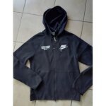 Veste sweat � capuche nike taille s (ou taille ados).