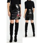 Vila - mini jupe droite courte en cuir de synthse verni noir et broderie florale multico taille l