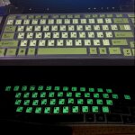 Lettres russes ultra - droite fluorescentes, autocollant pour clavier lumineux Lettres russes ultra - droite fluorescentes, autocollant pour clavier lumineux