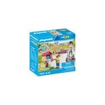 Boite a livres avec maman et enfant