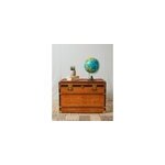 Grande malle en bois clair et laiton n�242