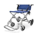 Fauteuil roulant compact et pliant conu pour le transfert