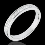 Alliance or blanc 18 carats semi pav�e - serti rail - 0. 31 carats - 11