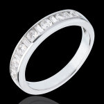 Alliance or blanc 18 carats semi pav�e - serti rail - 0. 57 carats - 13