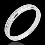 Alliance or blanc 18 carats semi pave - serti rail - 11 diamants : 0. 2