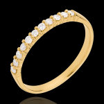 Alliance or jaune 18 carats semi pavée - serti griffes - 11 diamants Alliance or jaune 18 carats semi pavée - serti griffes - 11 diamants